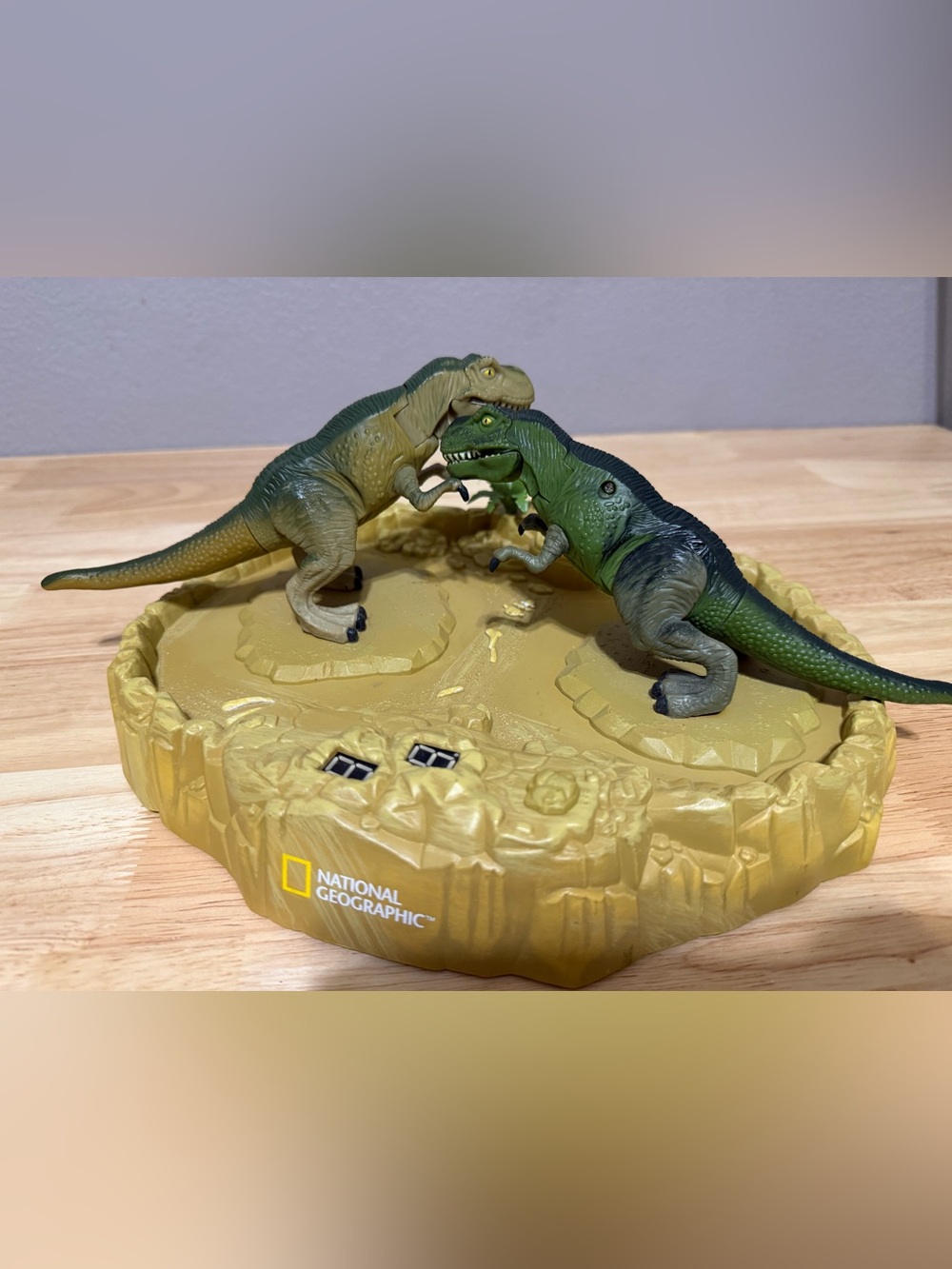National Geographic T Rex Battle